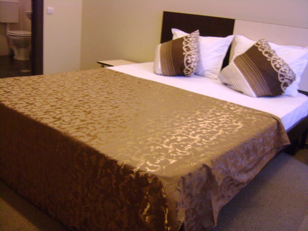 Hotel Babilon Bükreş Oda fotoğraf