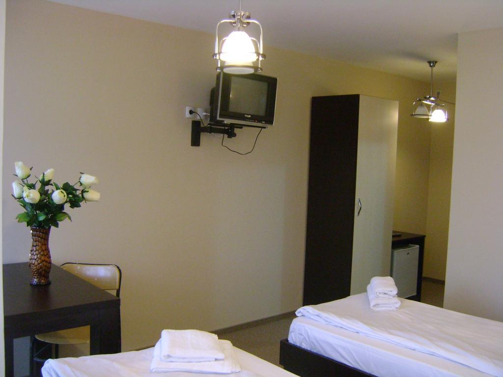 Hotel Babilon Bükreş Oda fotoğraf